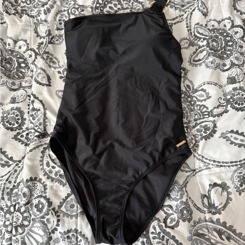 Nine West Black Fabric with Gold Tag